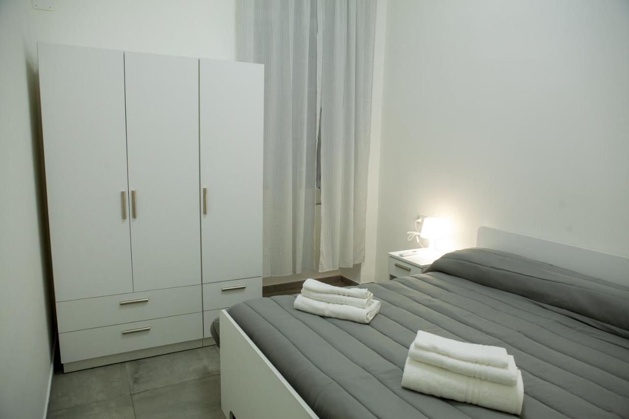 Na' Stanza In Piazza Apartment Naples Exterior photo