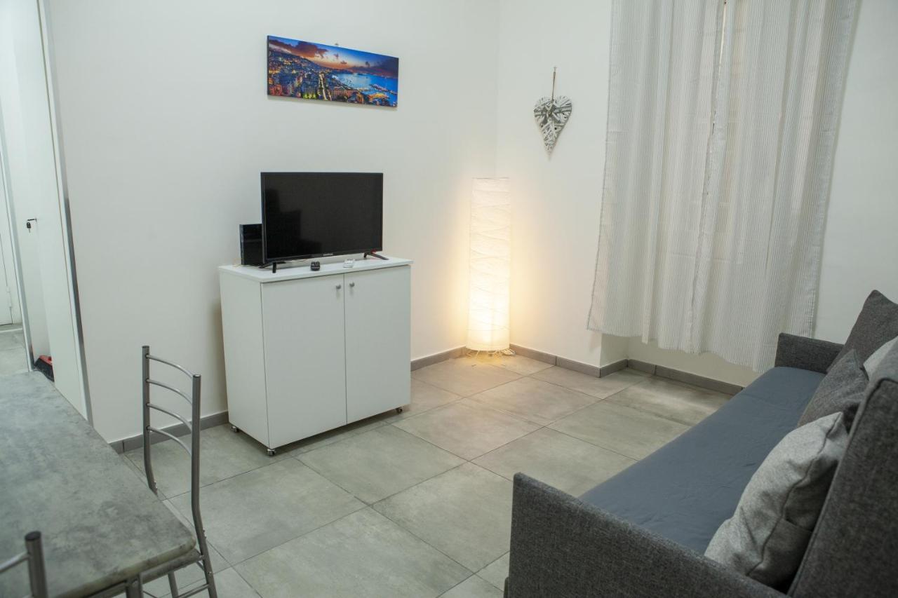 Na' Stanza In Piazza Apartment Naples Exterior photo