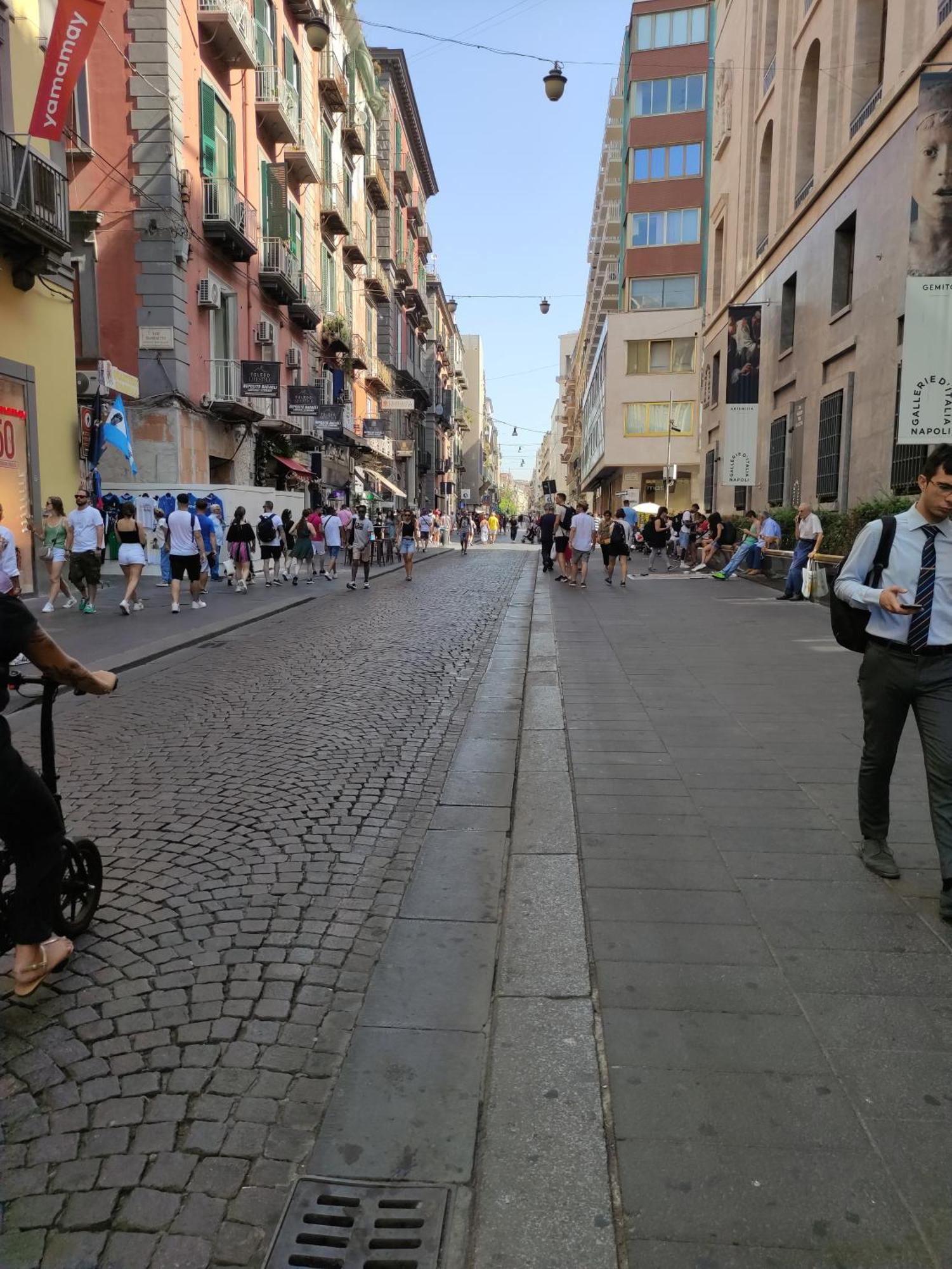 Na' Stanza In Piazza Apartment Naples Exterior photo